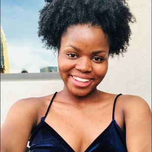 Meet your Posher, Priscilla